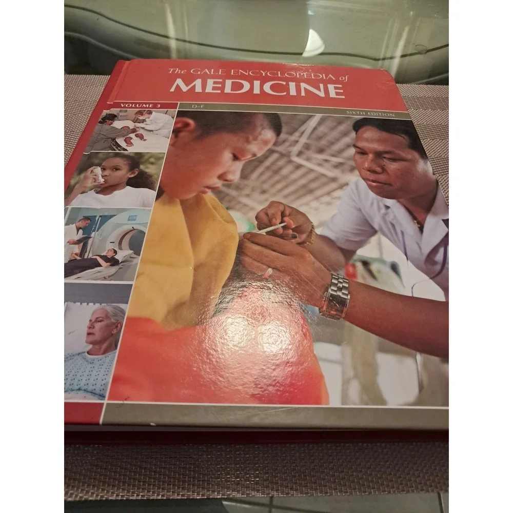 The Gale Encyclopedia of Medicine [Hardcover] Sixth Edition Volume 3
